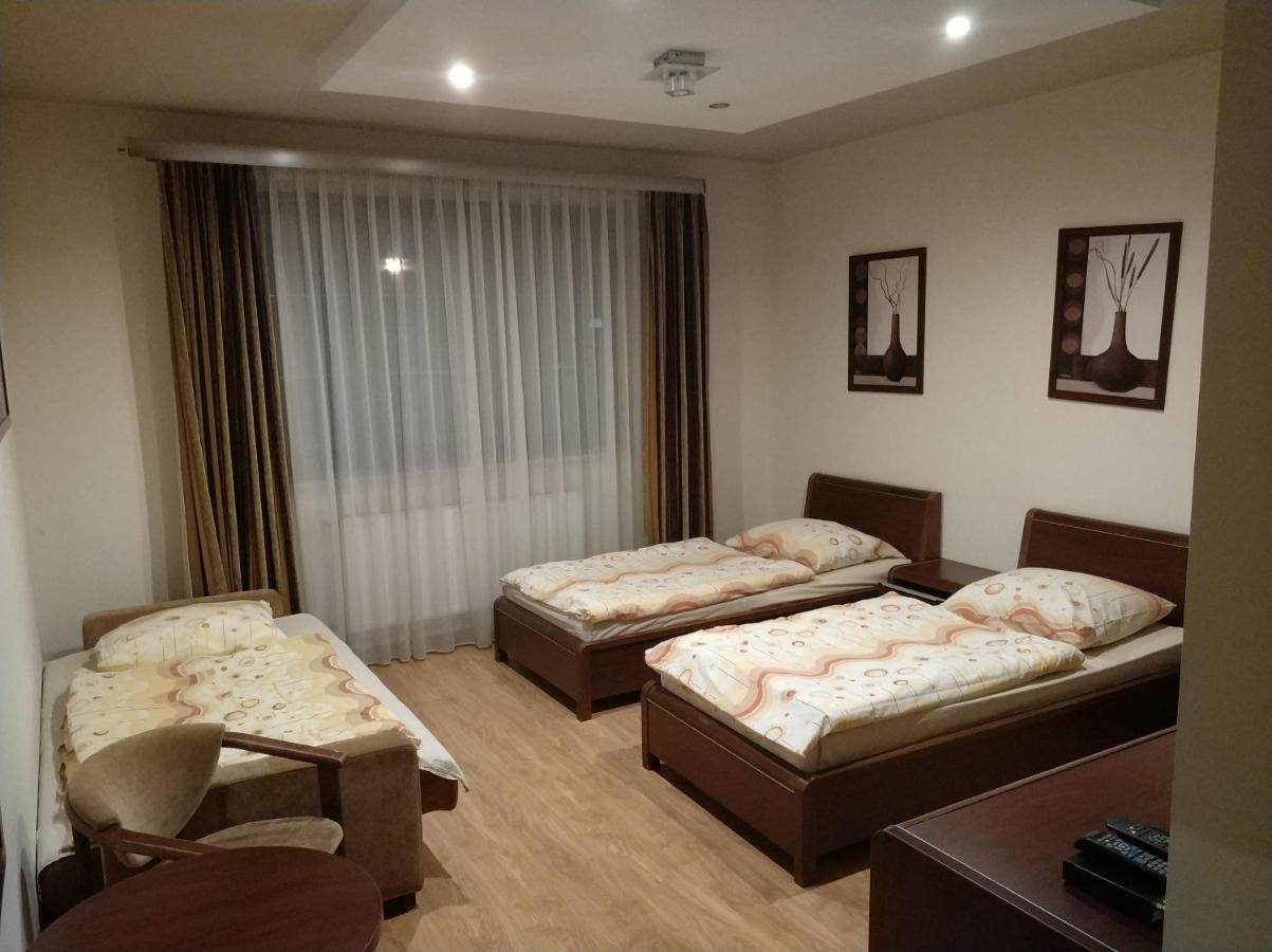 Villarenoma Nadarzyn Luaran gambar