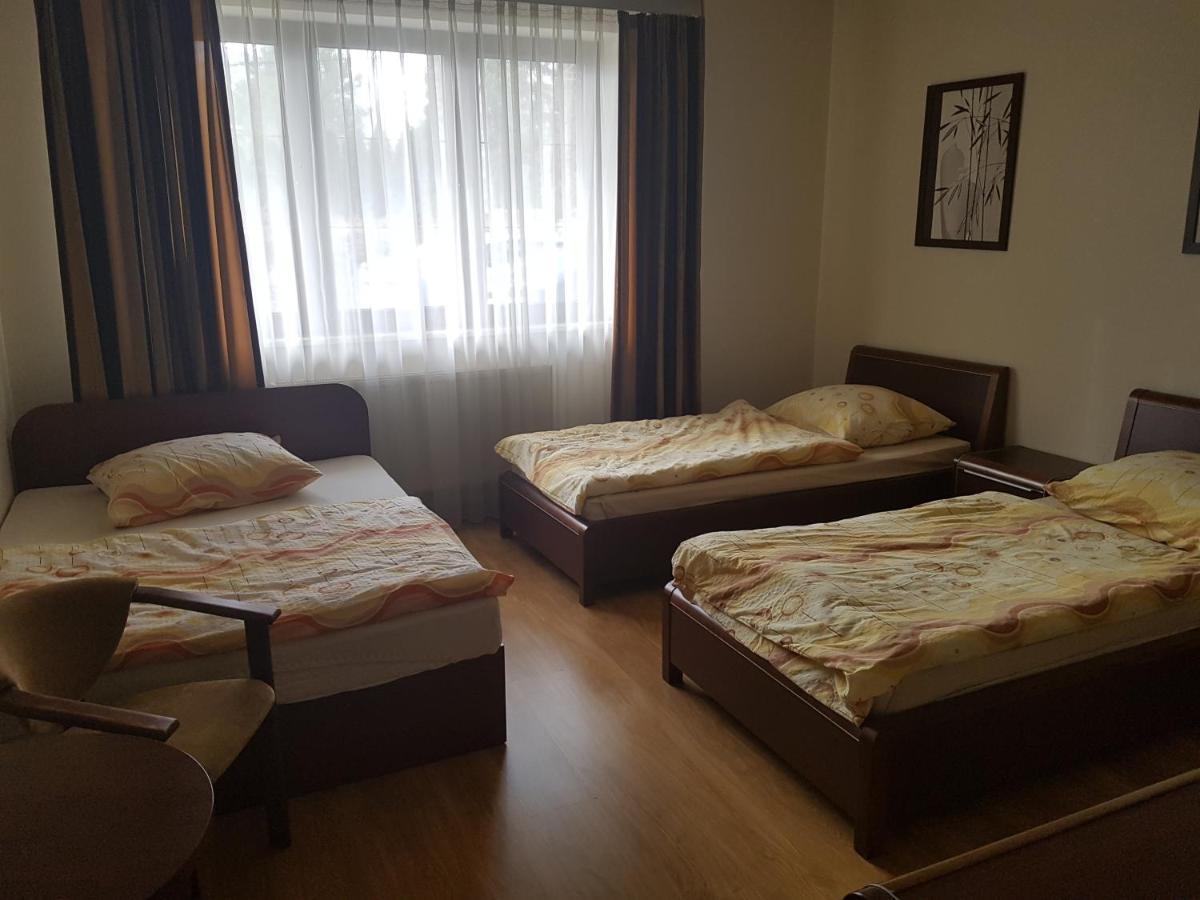 Villarenoma Nadarzyn Luaran gambar